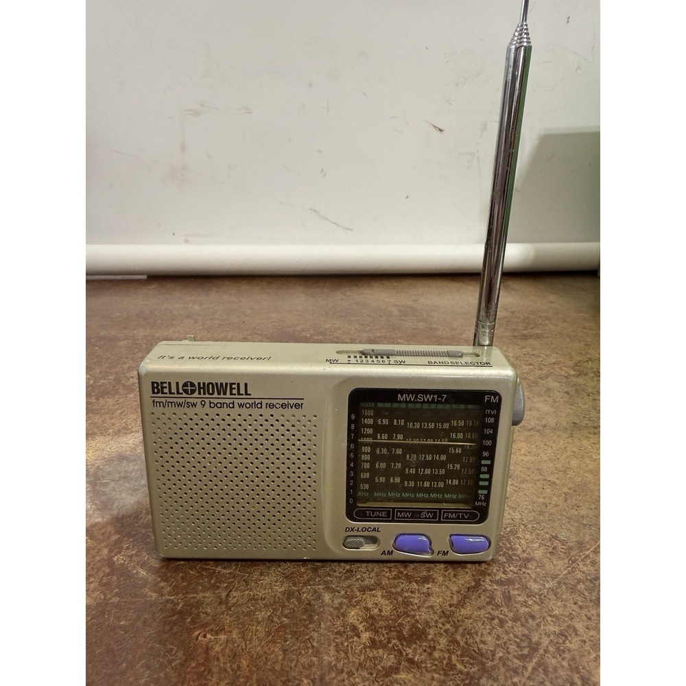 Works BELL & HOWELL SHORTWAVE RADIO AM/FM MW SW 9 BAND WORLD RECEIVER MW.SW1-7 - Picture 5 of 8